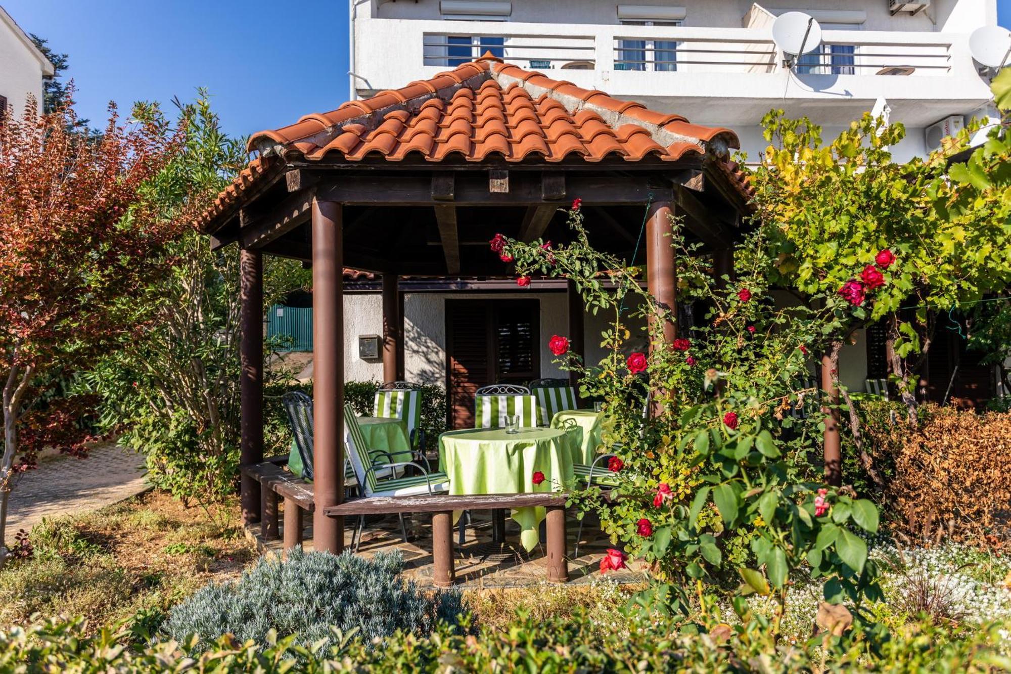 Apartmani Velnic Башка Екстер'єр фото